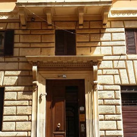 Hotel House 4 Mori Roma Esterno foto