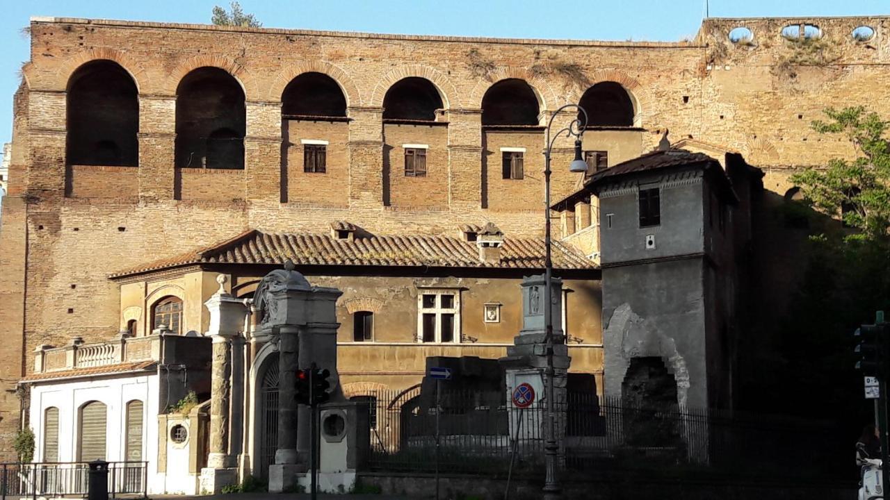 Hotel House 4 Mori Roma Esterno foto