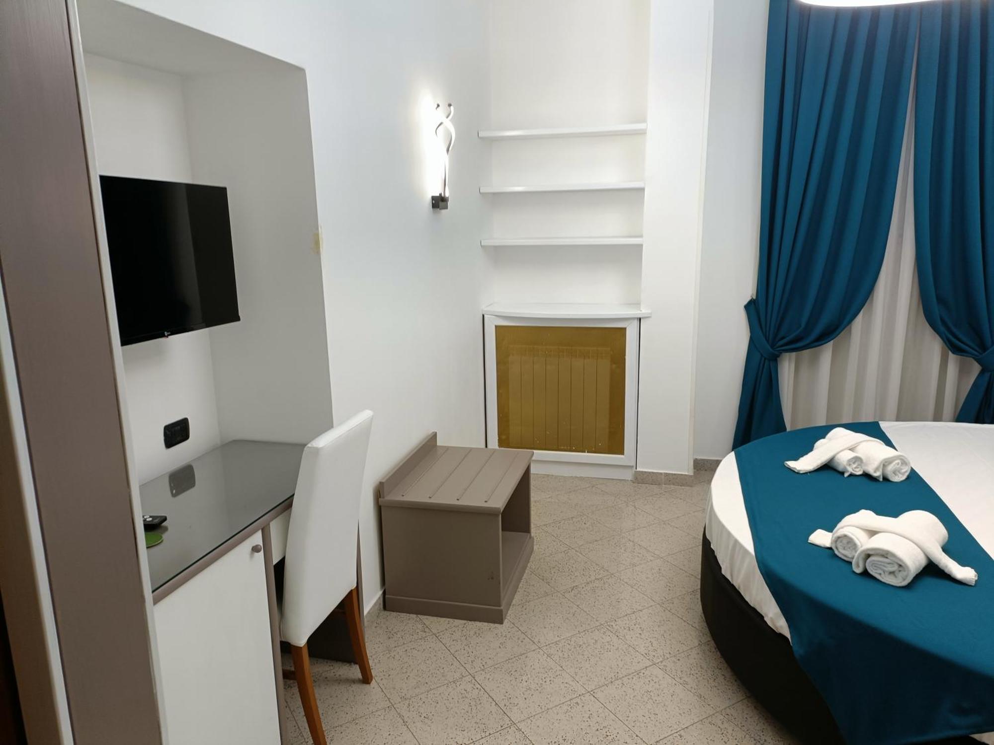 Hotel House 4 Mori Roma Esterno foto